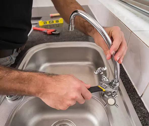 Local Experts for Faucet Repair in Palisades Park, NJ:Schedule Affordable Faucet Repair Services with Us