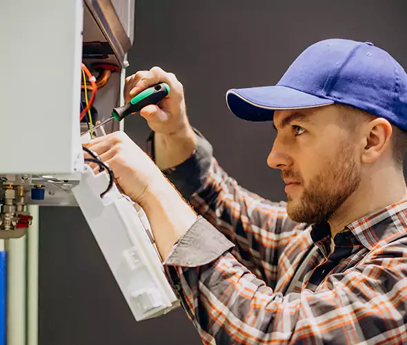 Expert Plumber for Tankless Water Heater Maintenance in Palisades Park, NJ: Schedule Professional Maintenance Services with Us